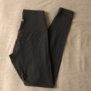 Graphite grey lululemon leggings